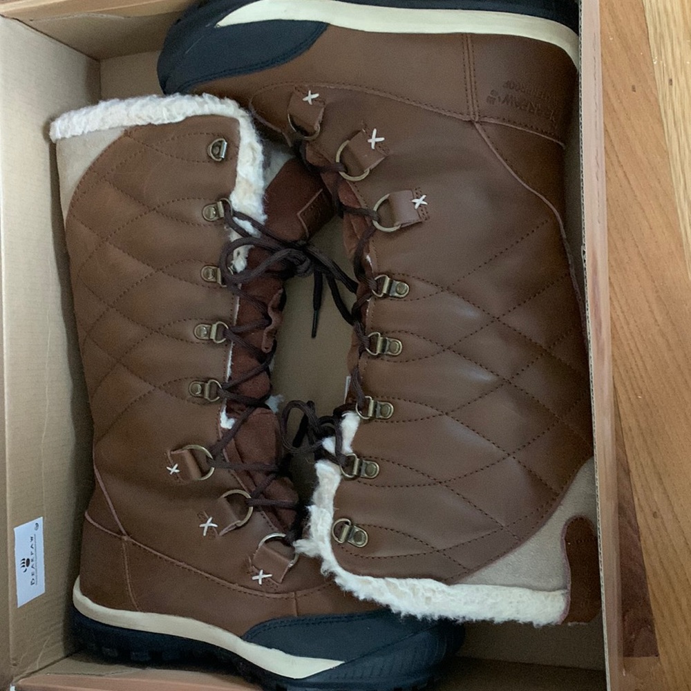Bear paw boots!!!!